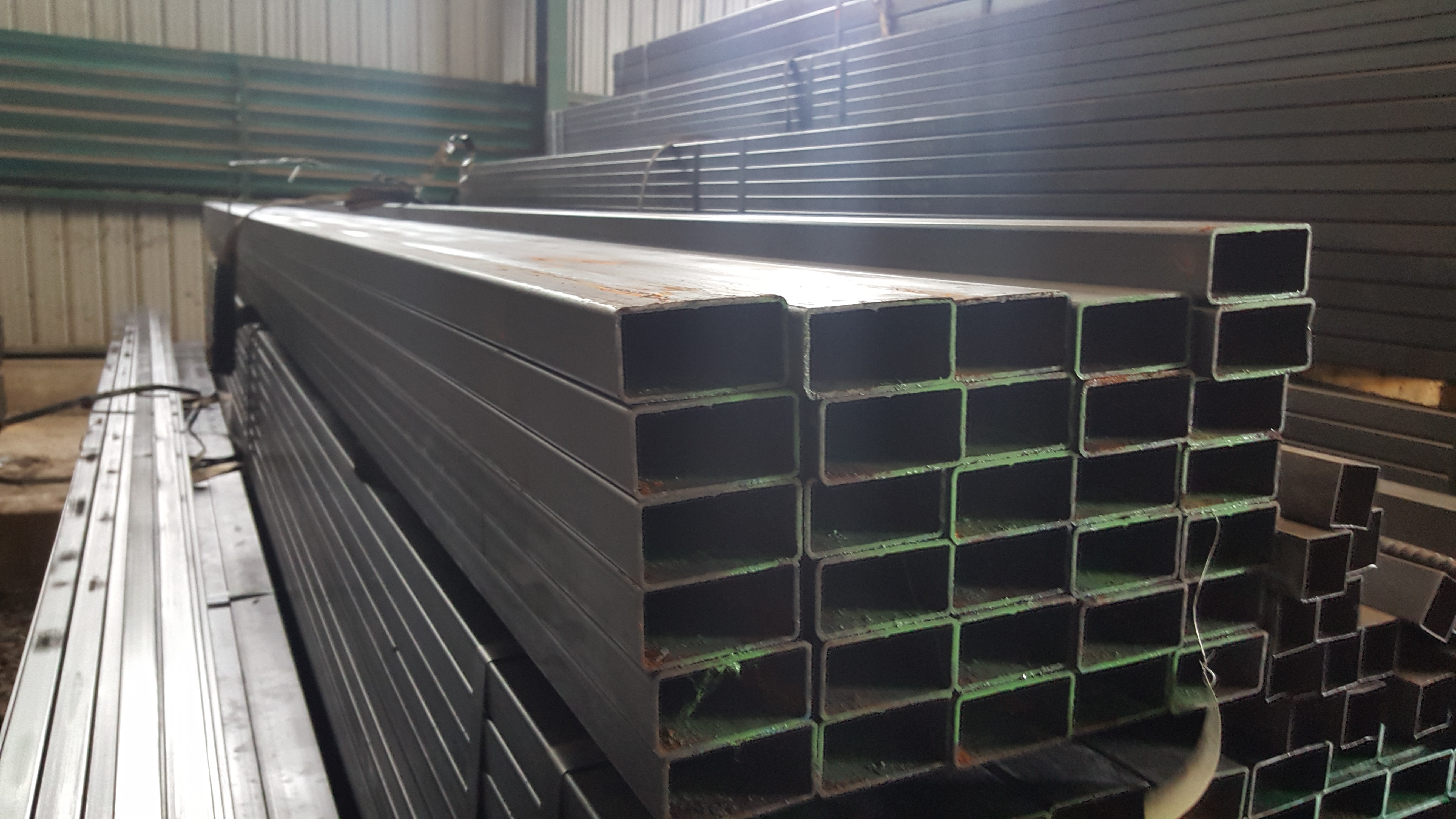 Thép hộp chữ nhật 200x300, 250x350